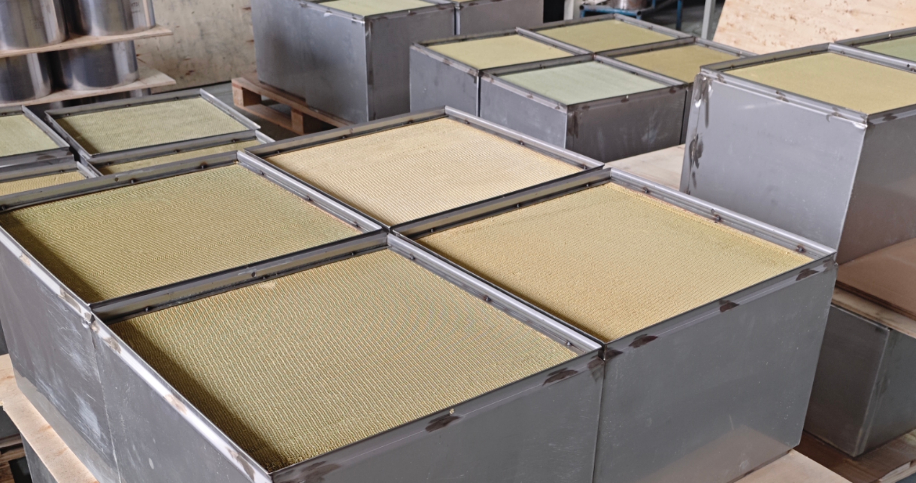 Последние блоги о компании Очистка воздуха в авиации: Стабильность и безопасность катализаторов разложения озона в суровой среде на большой высоте