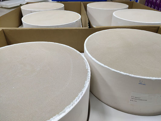 Купить Излучение автомобиля каталитеческого преобразователя 100cpi Scr катализатора оксидации частицы POC Производство в сети